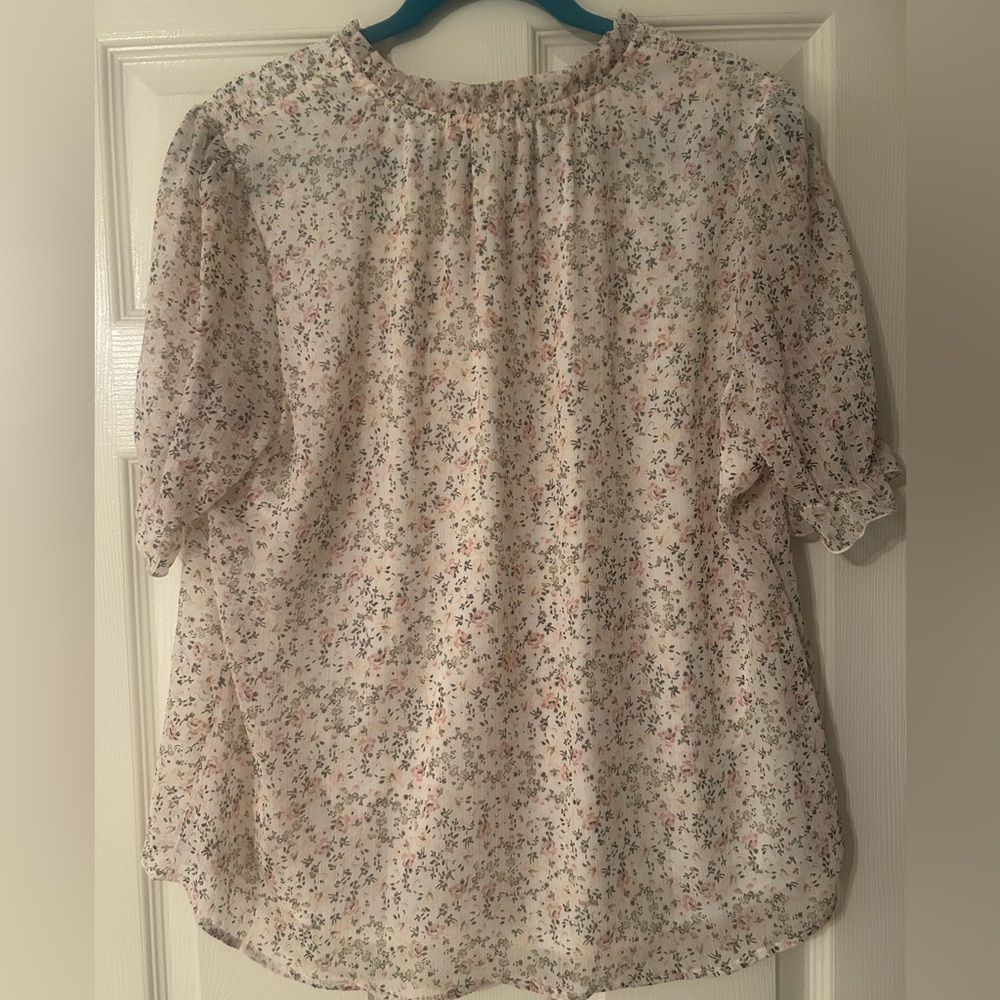 Floral Blouse - Picture 2 of 8
